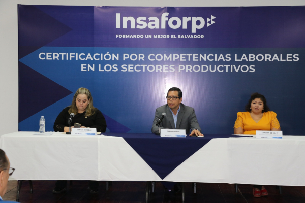 Insaforp certifica competencias laborales en sectores productivos del país