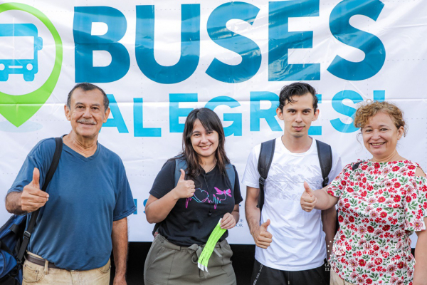 Hoy inició el servicio de Buses Alegres con destino a diferentes centros recreativos del ISTU