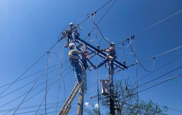 AES CLESA performs power grid maintenance in Santa Ana