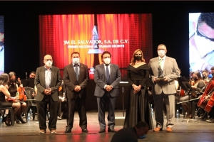 35 empresas salvadoreñas fueron galardonadas con el Premio Nacional al Trabajo Decente