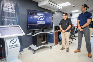 Defensoría firma convenio para instalar tres kioskos informativos en el CNR