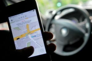 Uber e InDriver podrían legalizarse en el país, pero conductores ganarían menos