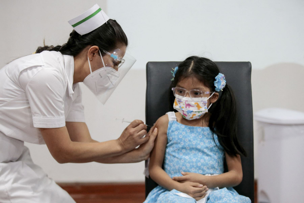 Cinco ventajas de vacunar a los niños durante sus primeros años de vida
