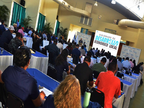 Inauguran diplomado sobre Desarrollo Económico Local en San Vicente, Cabañas, La Paz y Cuscatlán