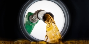 Gasolina disminuirá hasta US$0.06 en las tres zonas del país
