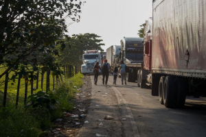 Desde el fin de semana 425 camiones con verduras han entrado desde Guatemala a El Salvador