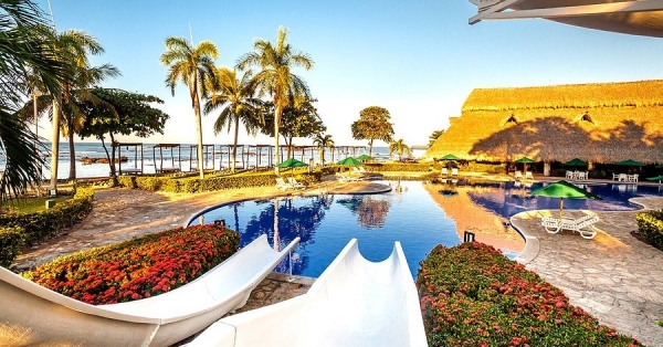 Hotel Royal Decameron Salinitas takes you to enjoy an unforgettable vacation