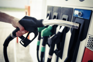 Gobierno Central asegura que los precios de los combustibles se mantienen fiijos hasta agosto