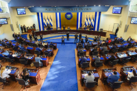 Asamblea reforma leyes para asignar fondos a la SIGET