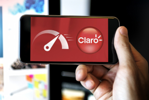 SIGET destaca la velocidad del internet móvil de Claro en El Salvador