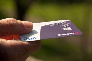 Medidas para proteger las contraseñas de las tarjetas de crédito o débito