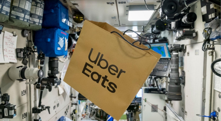Se convierte en la primera app en realizar una entrega de comida en el espacio