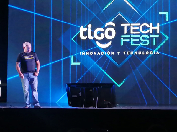 Samsung y Tigo El Salvador fomentan la transformación digital con la primera edición del Tigo Tech Fest 2022