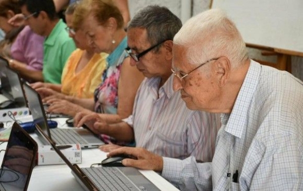 AFP Crecer impulsa el programa “Estar Bien en Casa” para el desarrollo de habilidades de sus pensionados