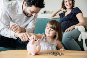 Tips para enseñar a sus hijos la importancia del ahorro