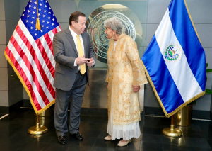 Subsecretaria Lago llegó a El Salvador para Impulsar Alianzas Comerciales