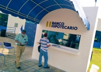 Banco Hipotecario y CNR habilitan cajas corporativas en beneficio de la población salvadoreña