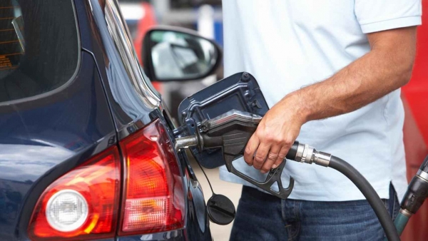 Gasolina disminuirá US$0.09 y US$0.05 durante los próximos 15 días