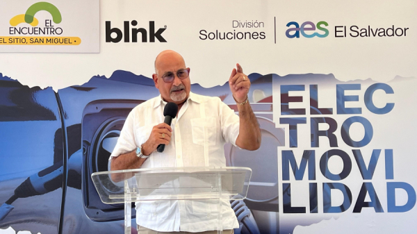 AES El Salvador and Centro Comercial El Encuentro inaugurate the first electric car station in San Miguel