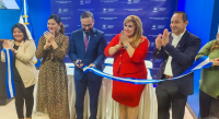Gobierno de El Salvador inaugura kiosko informativo del BFA en Houston, Texas