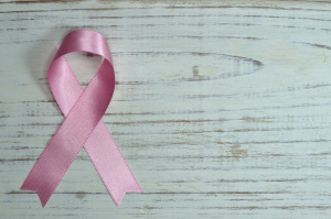 Se presenta en El Salvador un nuevo medicamento para tratar el cáncer de mama
