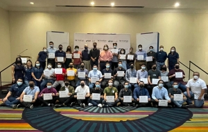 BID Lab y Kodigo gradúan a la primera promoción del bootcamp de programación en El Salvador