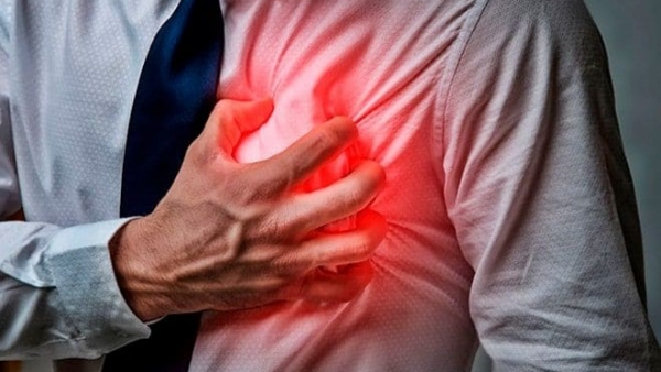 Cardiólogo salvadoreño explica los avances en tratamiento intervencional del infarto agudo del miocardio