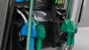 Gasolina regular se mantiene a un precio de US$4.15 el galón