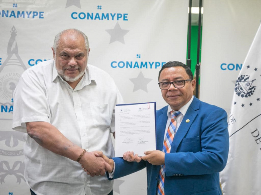 Letter of understanding signed between CONAMYPE and UNAC