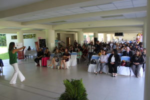 Más de 200 mujeres participaron en Congreso Mujeres sin Límites de Camarasal filial Santa Ana
