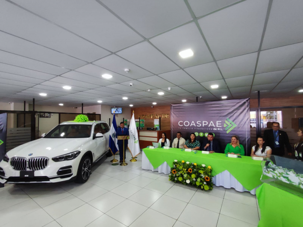 COASPAE de R.L.  llevó la rifa de la primer camioneta BMW X5 año 2023, con la promo “COASPAE innova 2022, sube de nivel”