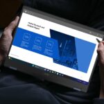 Acer-Swift-Spin-14-AI-Qualcomm-SFSP14-Q51T-Lifestyle-04_